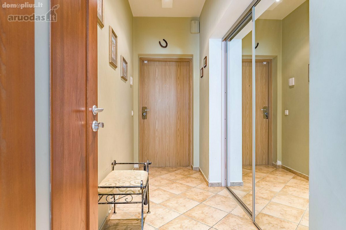 Продается 4 комнатная квартира Vilniuje, Antakalnyje, Nemenčinės pl.