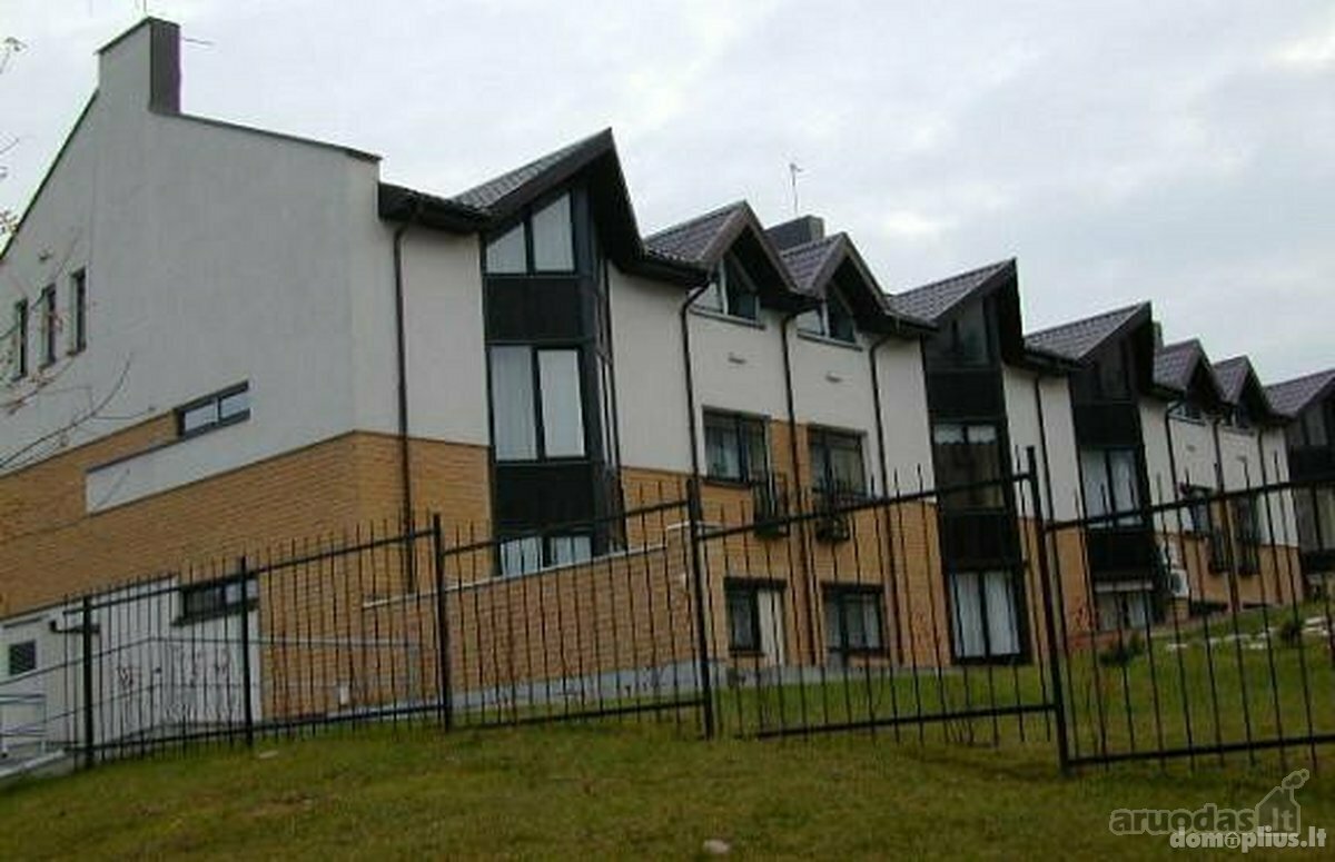 Продается 4 комнатная квартира Vilniuje, Antakalnyje, Nemenčinės pl.