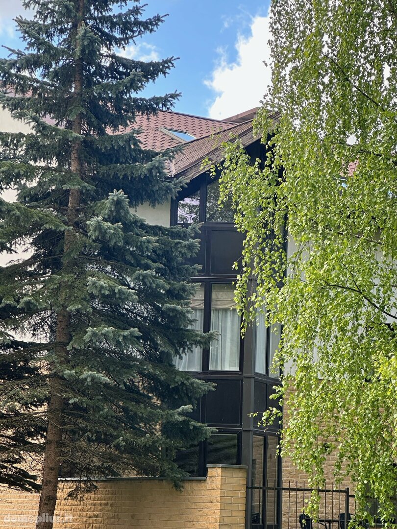 Parduodamas 4 kambarių butas Vilniuje, Antakalnyje, Nemenčinės pl.