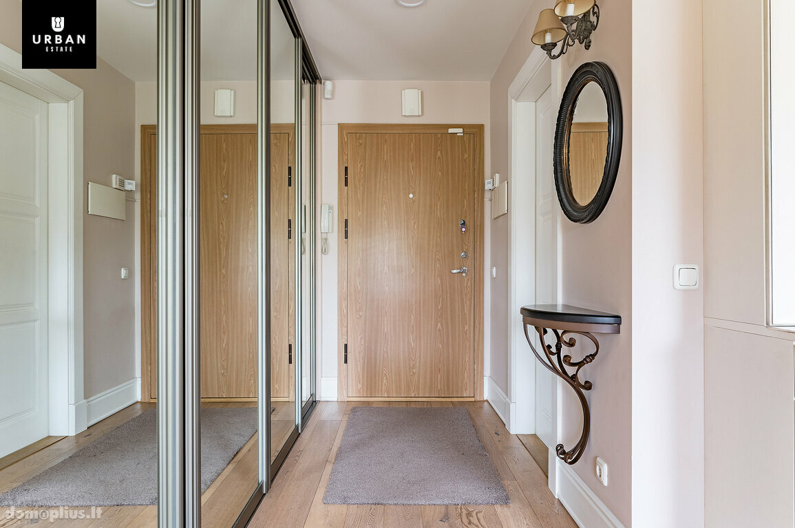 Продается 3 комнатная квартира Vilniuje, Senamiestyje, Šv. Stepono g.