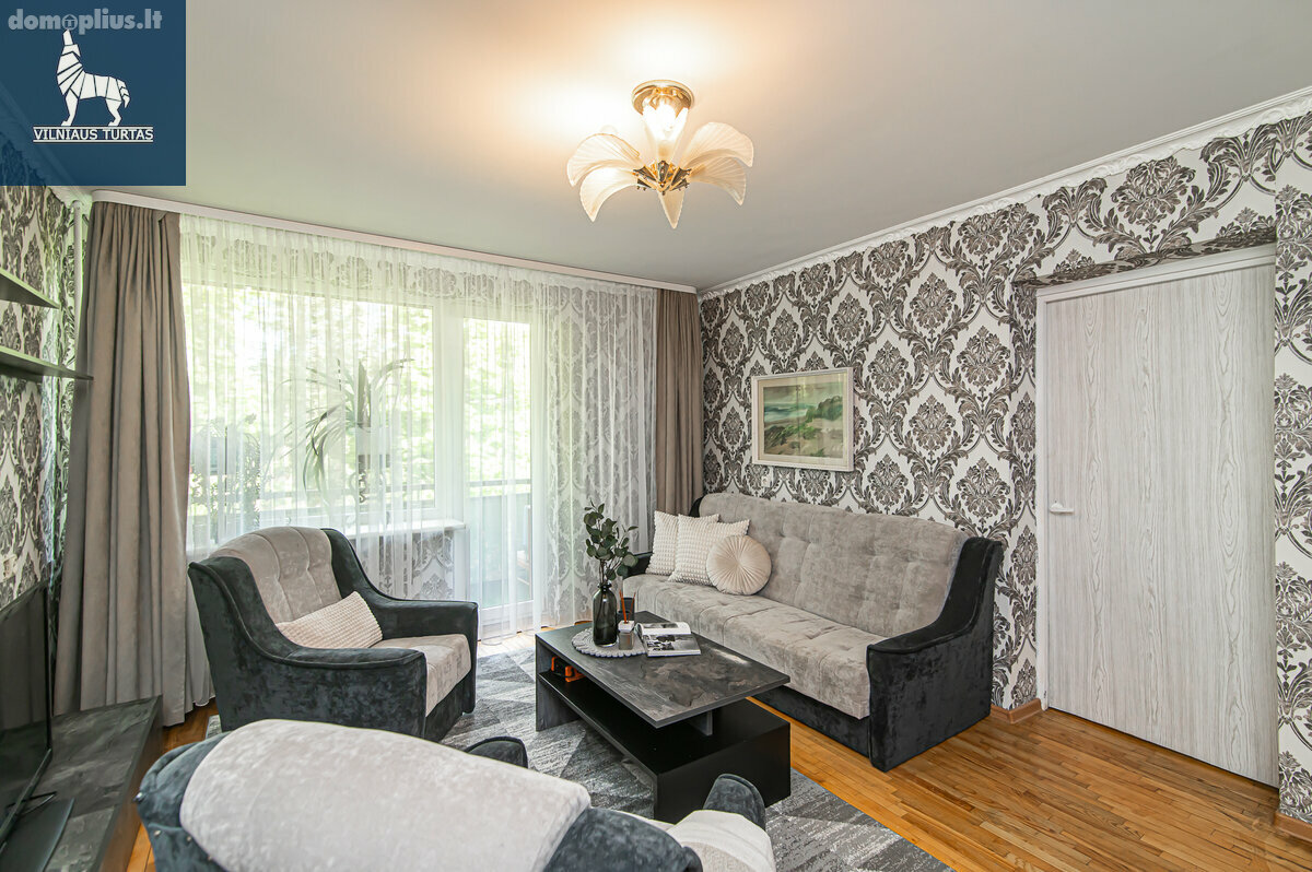 Продается 4 комнатная квартира Vilniuje, Žirmūnuose, Žirmūnų g.