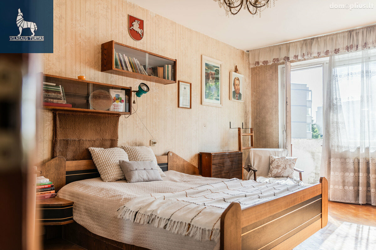 Продается 4 комнатная квартира Vilniuje, Fabijoniškėse, P. Žadeikos g.