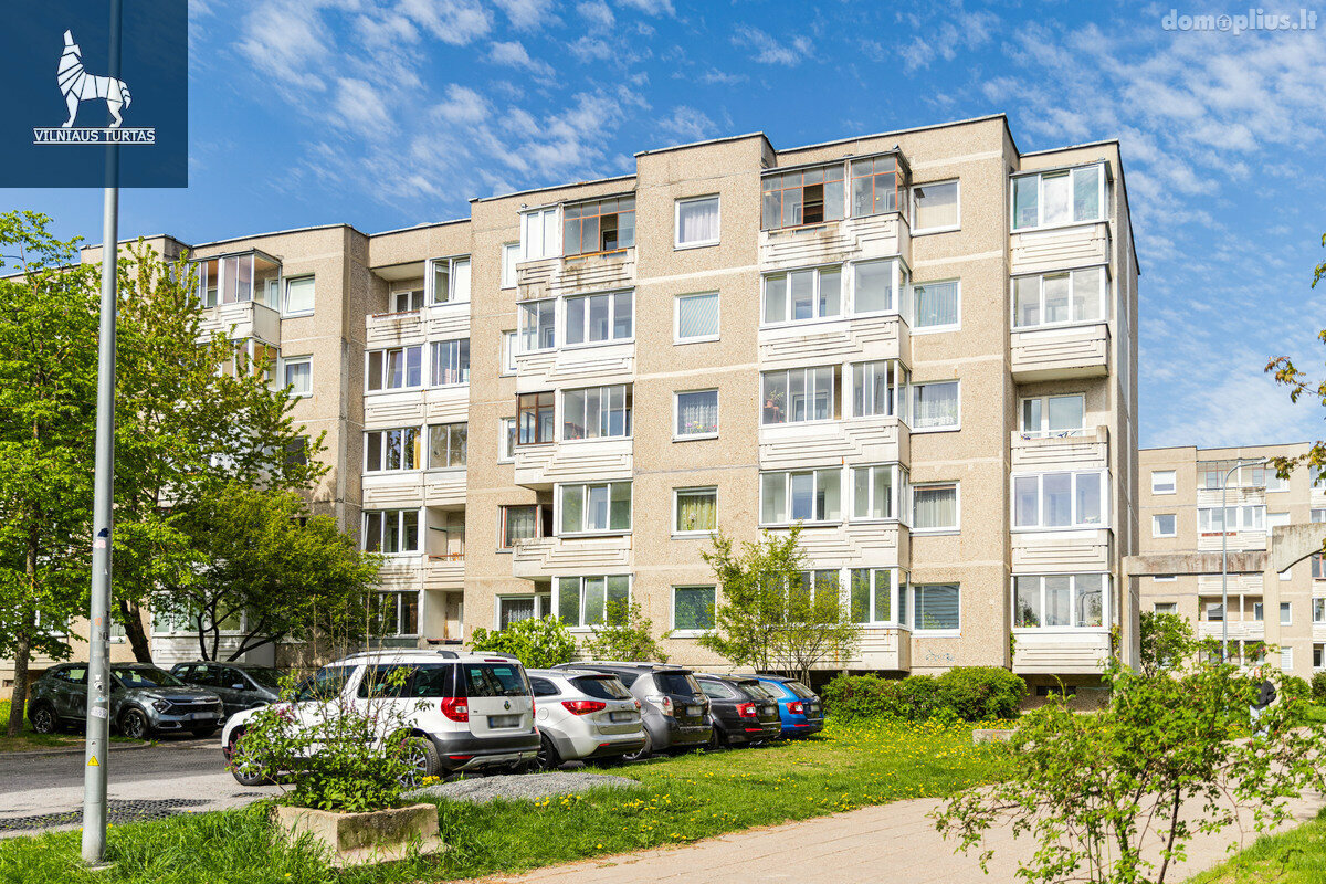 Продается 4 комнатная квартира Vilniuje, Fabijoniškėse, P. Žadeikos g.
