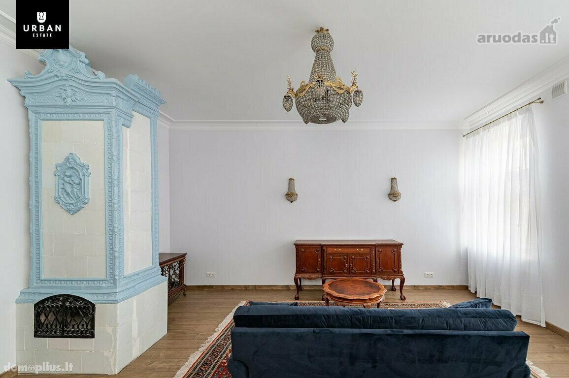 Parduodamas 3 kambarių butas Kaune, Senamiestyje, D. Poškos g.