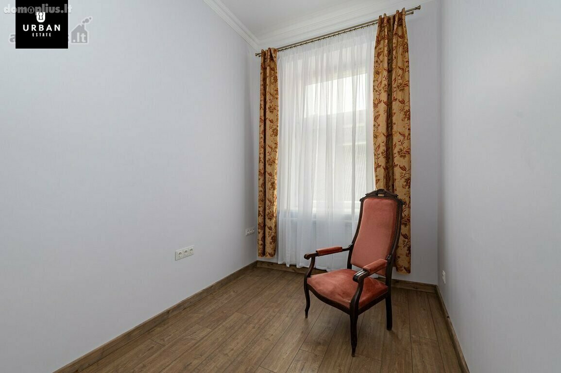 Parduodamas 3 kambarių butas Kaune, Senamiestyje, D. Poškos g.