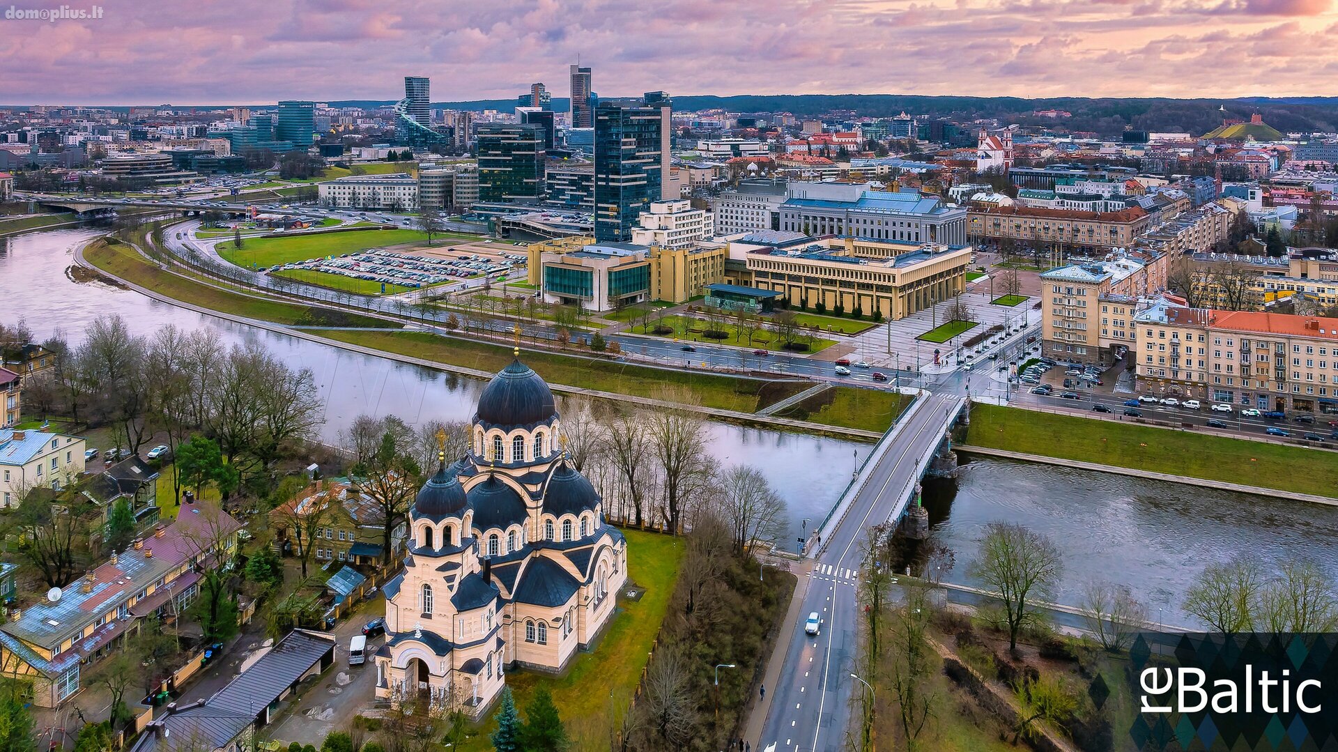 Parduodamas 3 kambarių butas Vilniuje, Senamiestyje, Gedimino pr.