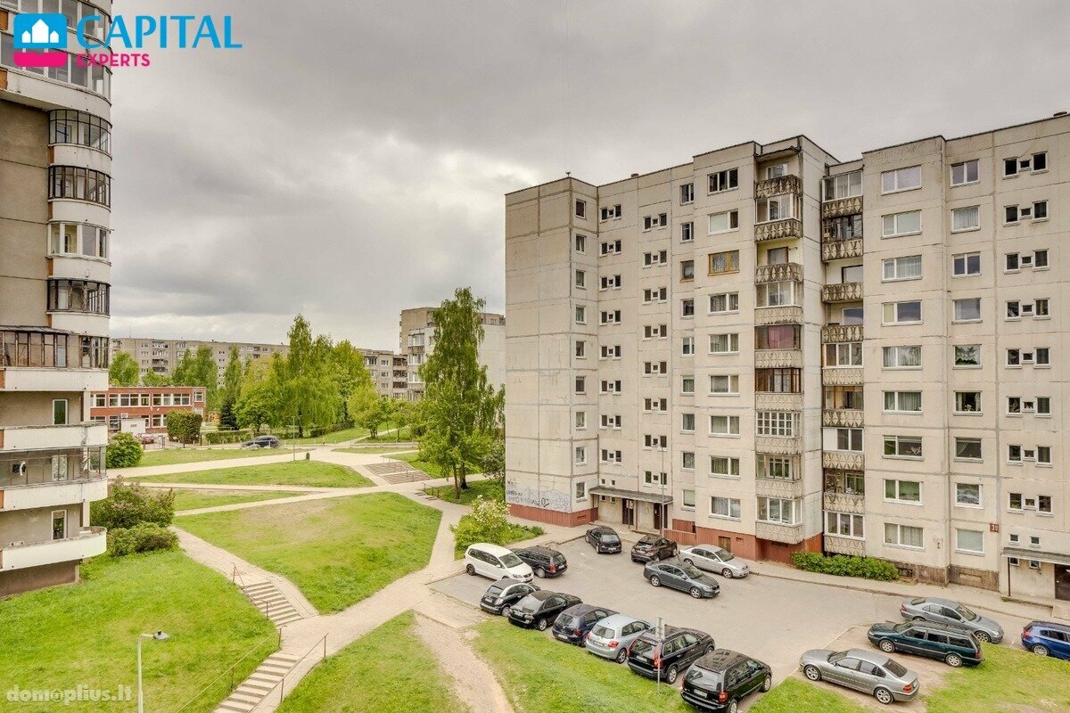 Parduodamas 2 kambarių butas Vilniuje, Šeškinėje, Čiobiškio g.