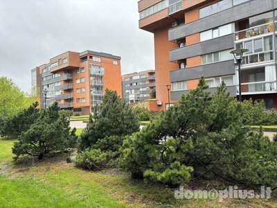 Parduodamas 2 kambarių butas Klaipėdoje, Vėtrungėje, Birutės g.
