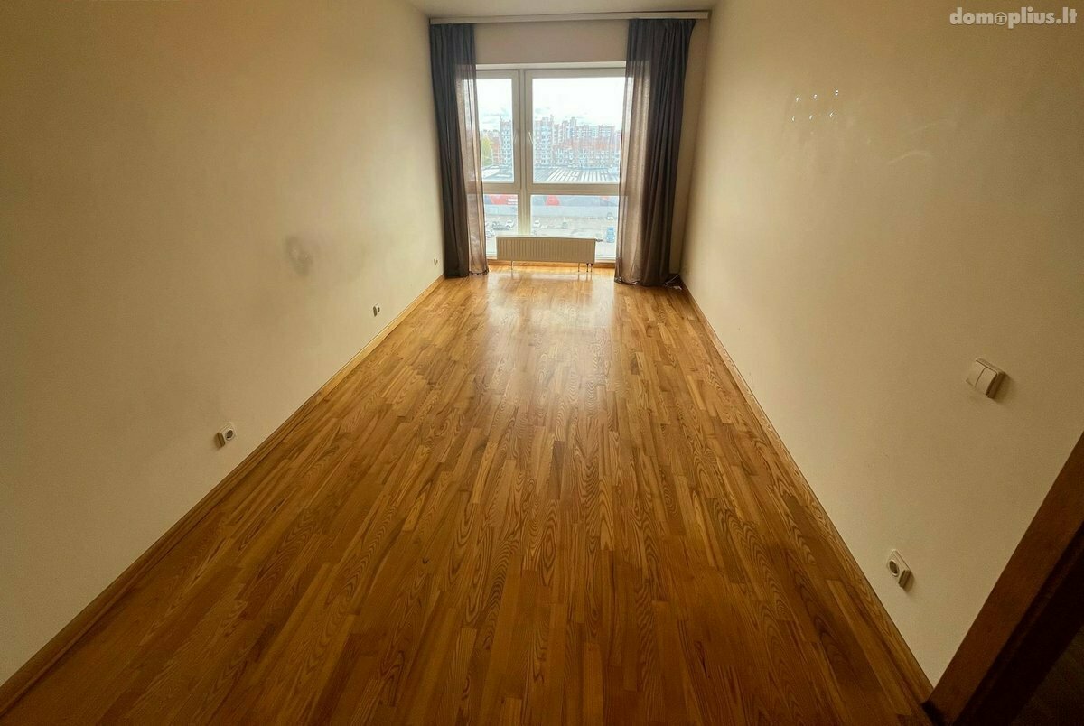 Parduodamas 3 kambarių butas Klaipėdoje, Alksnynėje, Taikos pr.
