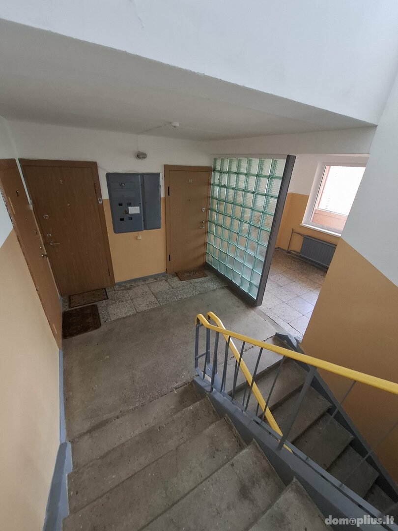 Parduodamas 2 kambarių butas Šiauliuose, Žaliūkiuose, Tilžės g.