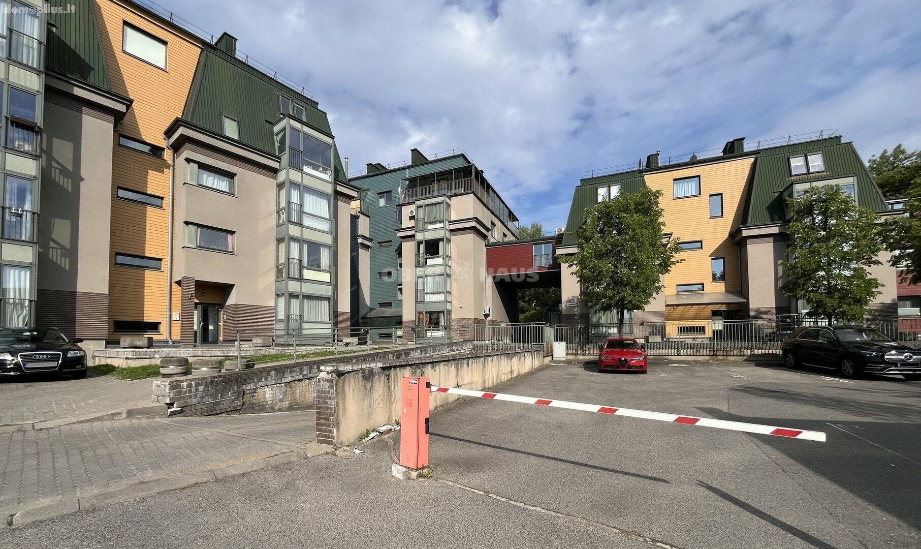 Parduodamas 4 kambarių butas Vilniuje, Naujamiestyje, Vinco Kudirkos g.