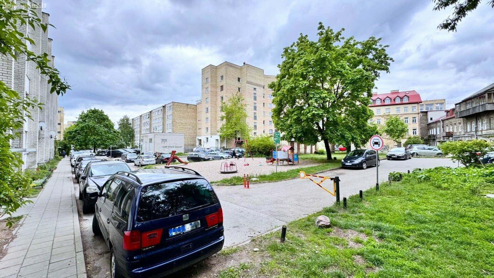 Parduodamas 1 kambario butas Vilniuje, Naujamiestyje, Algirdo g.