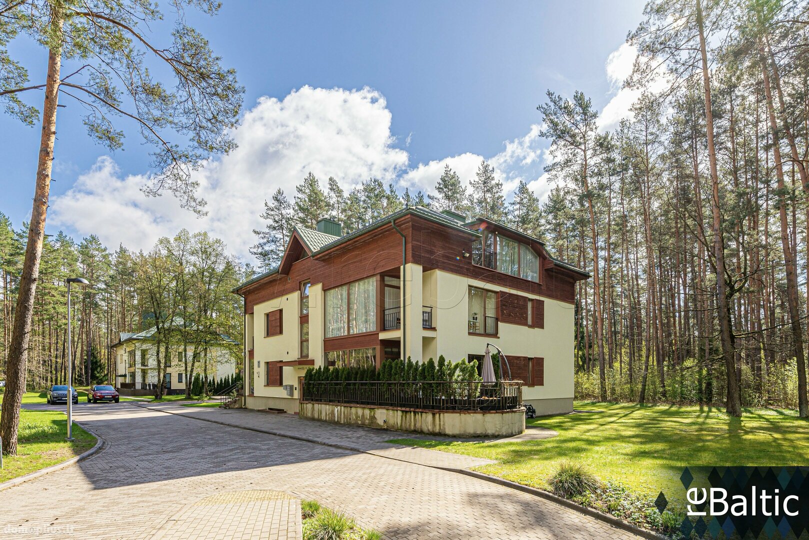 Parduodamas 4 kambarių butas Vilniuje, Valakampiuose, Turniškių g.