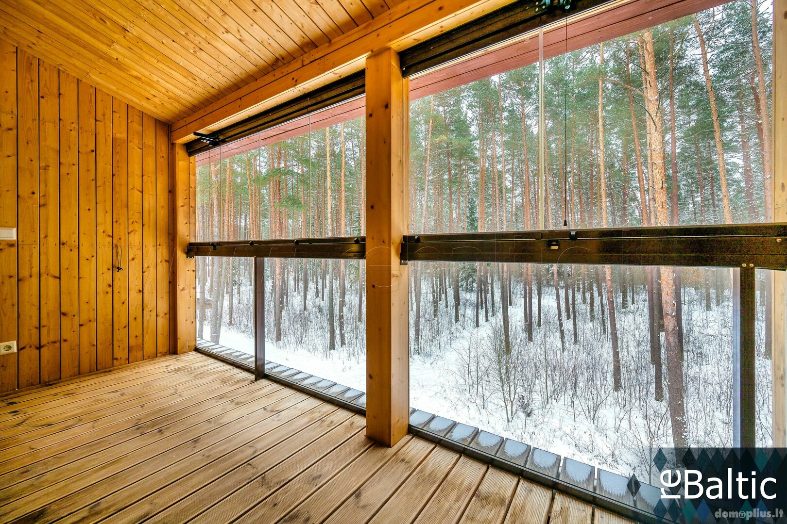 Parduodamas 4 kambarių butas Vilniuje, Valakampiuose, Turniškių g.