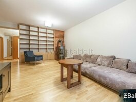 Parduodamas 4 kambarių butas Vilniuje, Antakalnyje, Žolyno g.