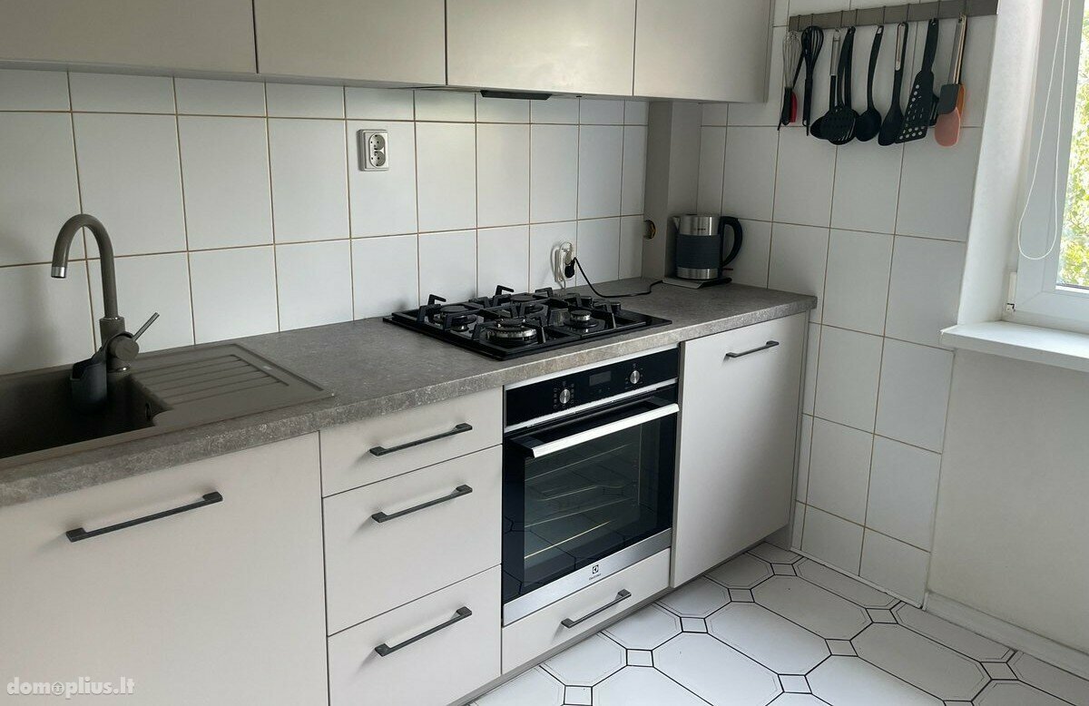 Parduodamas 3 kambarių butas Klaipėdoje, Bandužiuose, Kuncų g.
