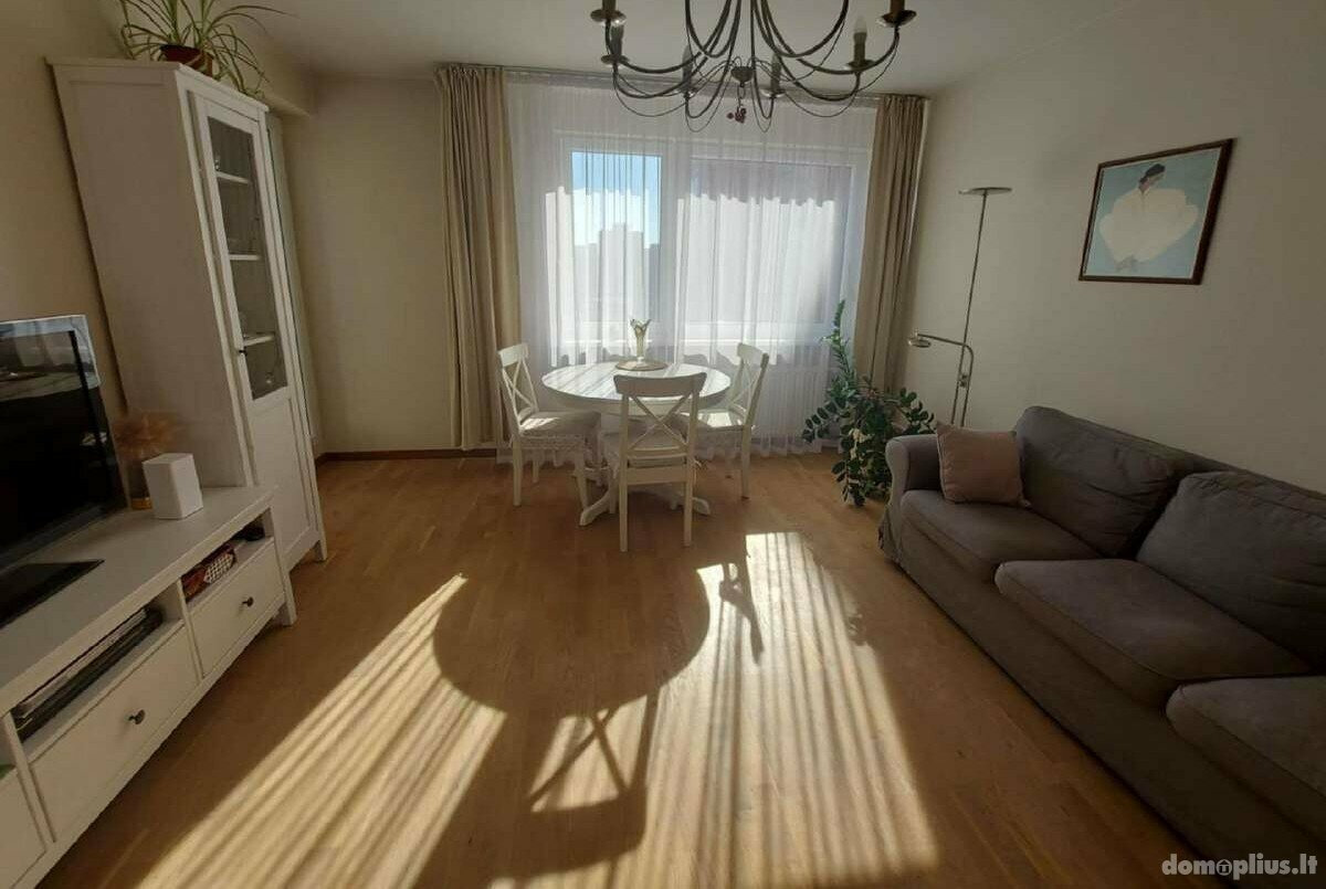 Parduodamas 3 kambarių butas Klaipėdoje, Miško, Liepojos g.