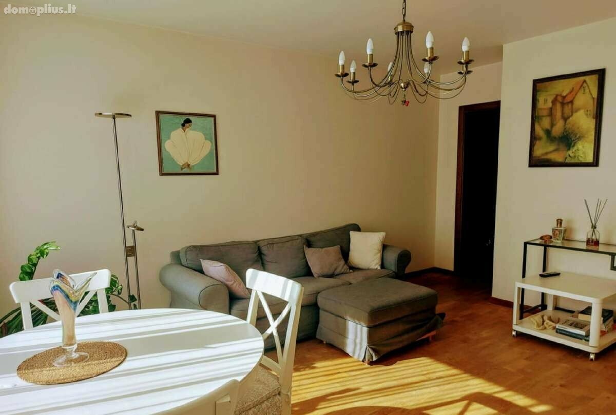 Parduodamas 3 kambarių butas Klaipėdoje, Miško, Liepojos g.