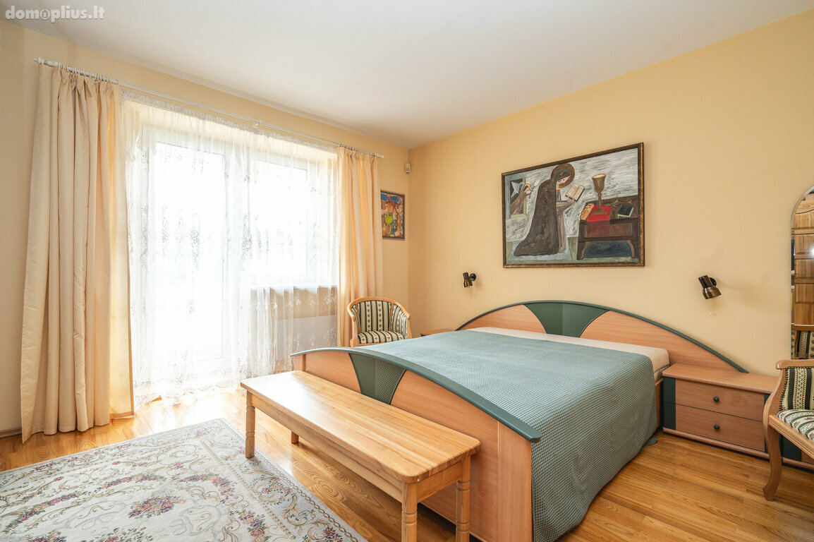Parduodamas 4 kambarių butas Vilniuje, Pašilaičiuose, Laisvės pr.