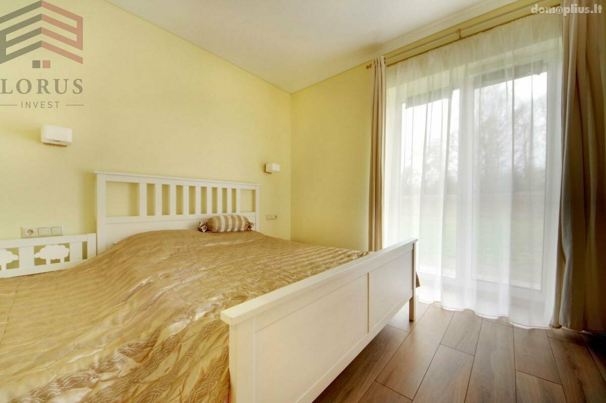 Parduodamas 6 kambarių butas Vilniaus rajono sav., Vėliučionyse, Liepų al.