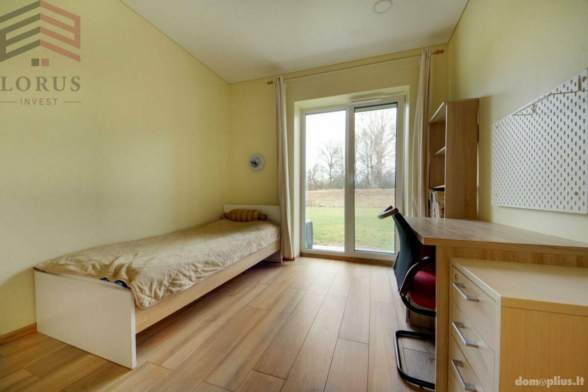 Parduodamas 6 kambarių butas Vilniaus rajono sav., Vėliučionyse, Liepų al.