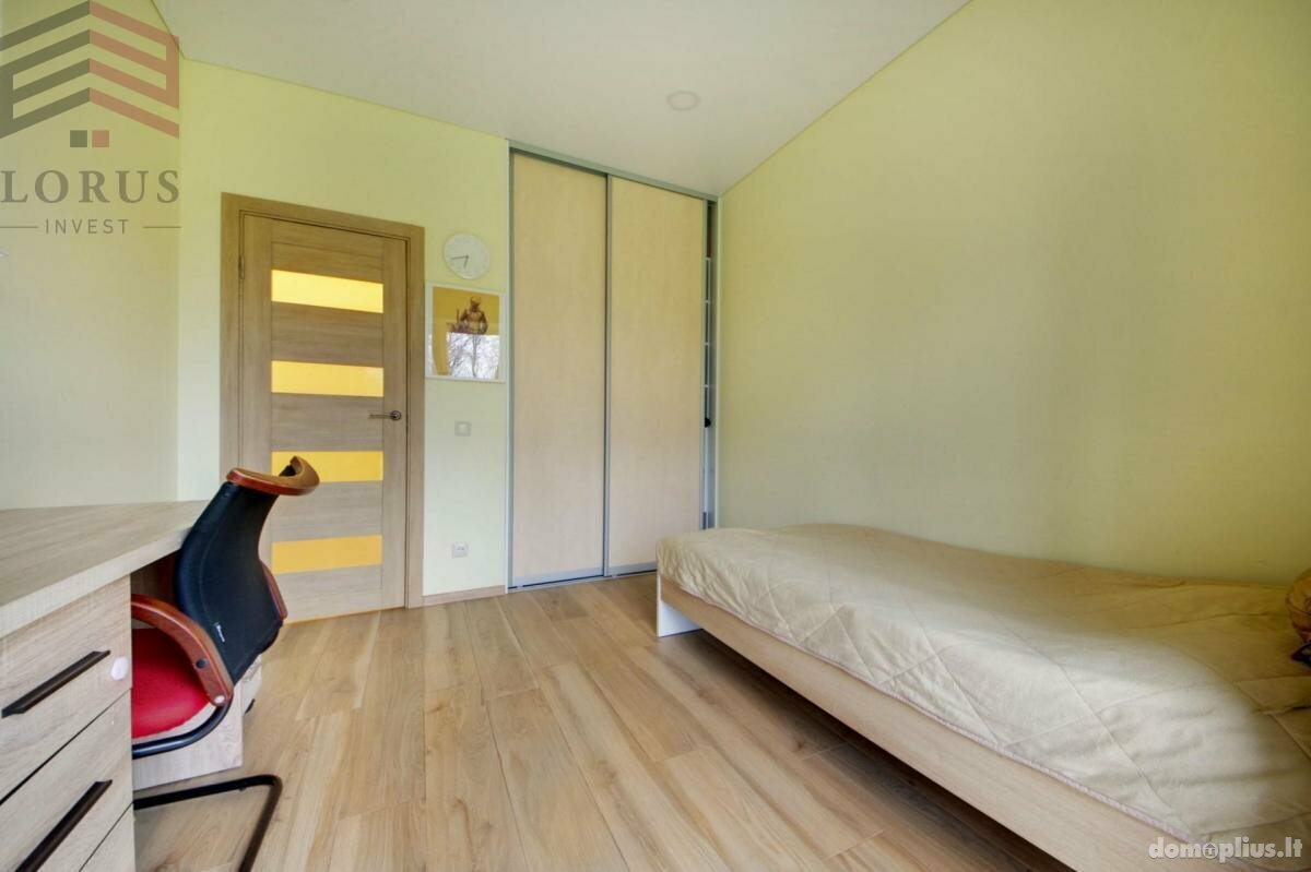 Parduodamas 6 kambarių butas Vilniaus rajono sav., Vėliučionyse, Liepų al.