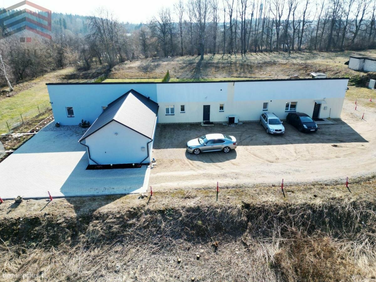 Parduodamas 6 kambarių butas Vilniaus rajono sav., Vėliučionyse, Liepų al.