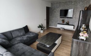 3 kambarių butas Šiauliuose, Dainiuose, Gegužių g.