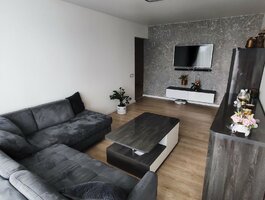 3 kambarių butas Šiauliuose, Dainiuose, Gegužių g.