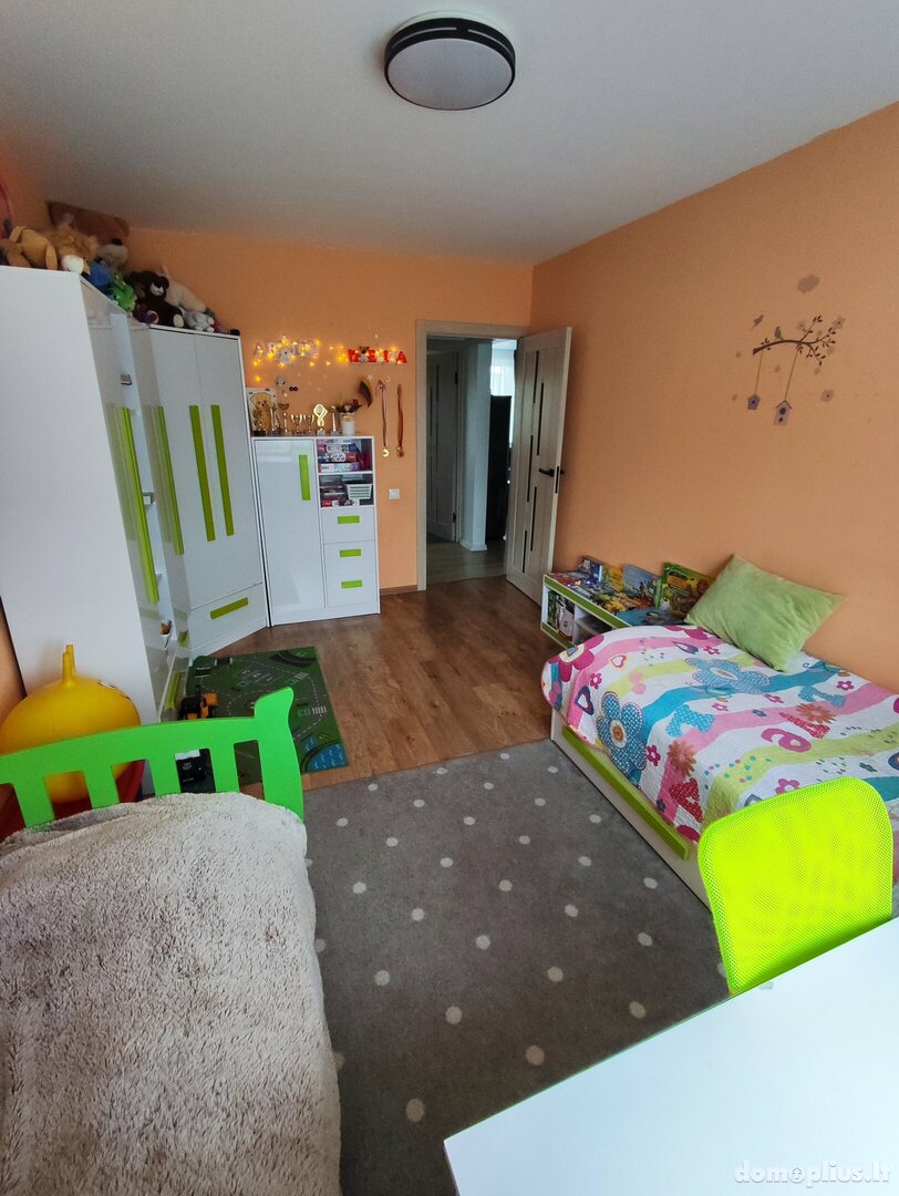 Parduodamas 3 kambarių butas Šiauliuose, Dainiuose, Gegužių g.