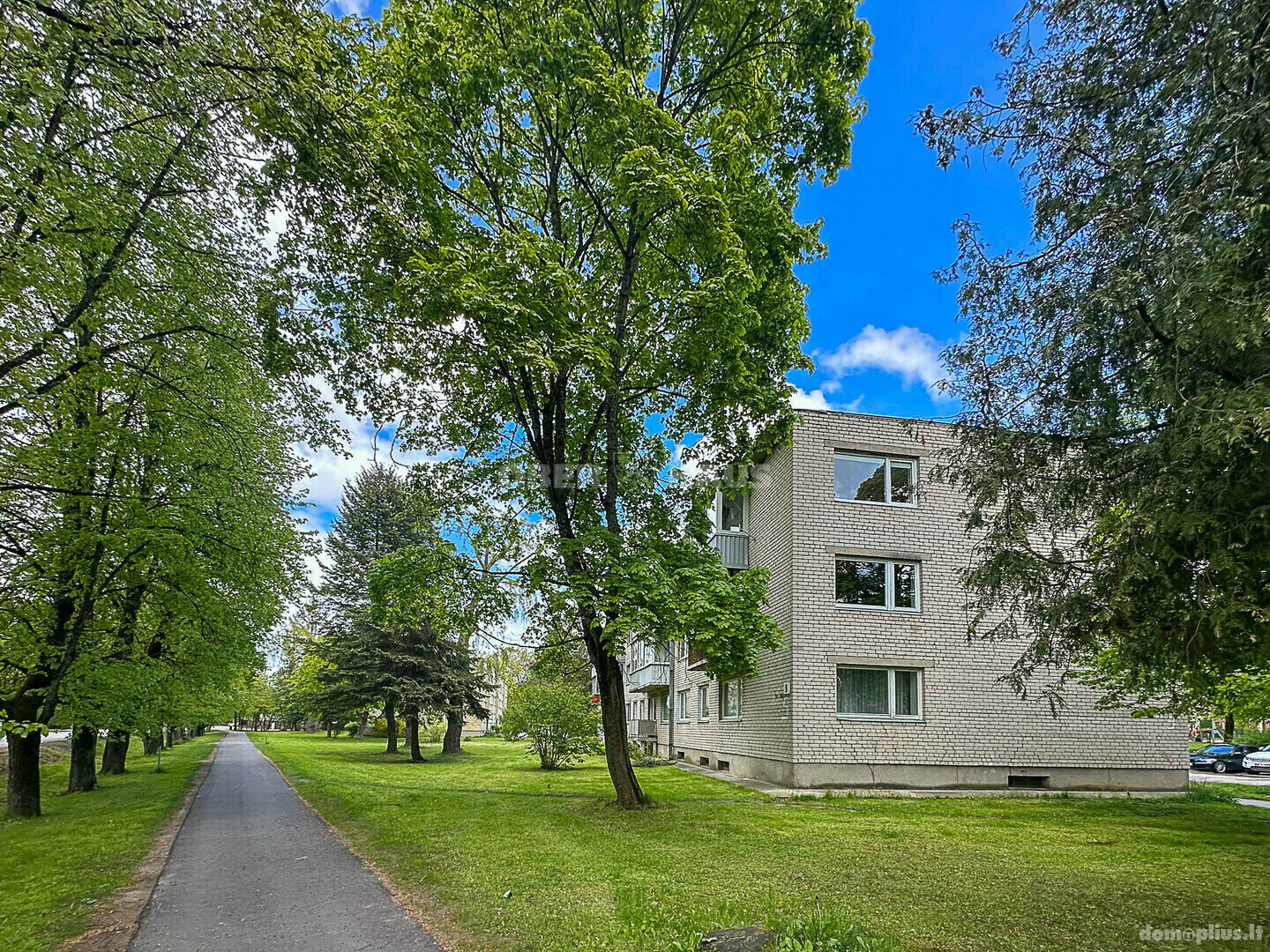 Parduodamas 2 kambarių butas Vilniuje, Trakų Vokė, J. Tiškevičiaus g.