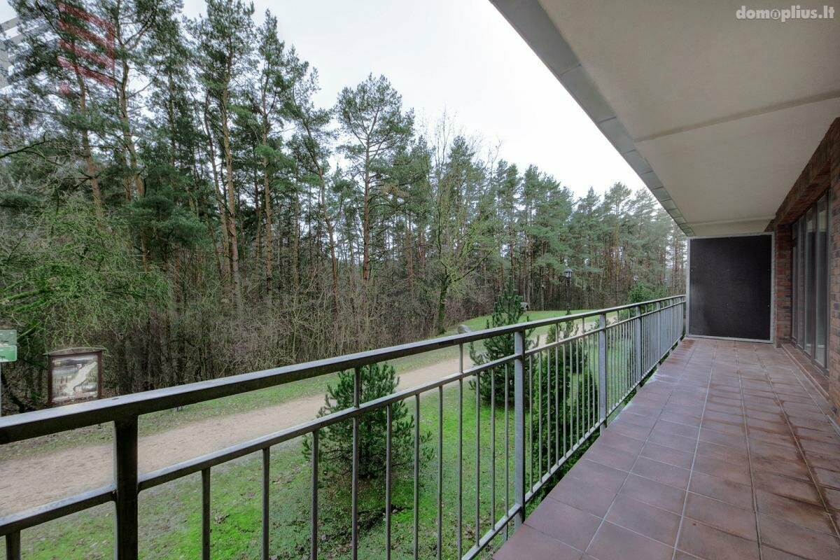 Parduodamas 3 kambarių butas Vilniuje, Karoliniškėse, Igno Šimulionio g.