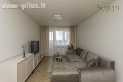 Parduodamas 2 kambarių butas Šiauliuose, Dainiuose, Gegužių g.