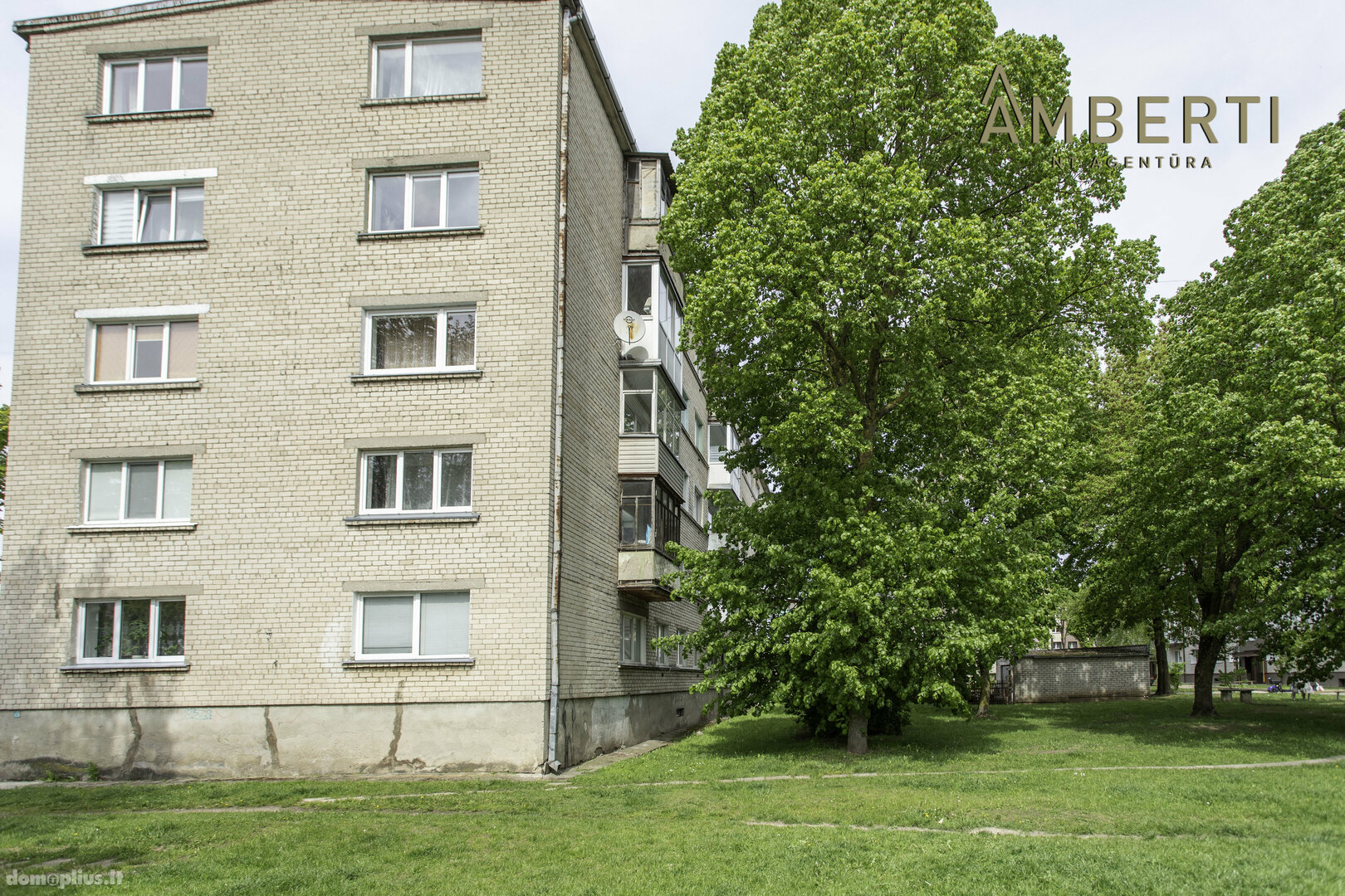 Parduodamas 2 kambarių butas Šiauliuose, Centre, Vytauto g.