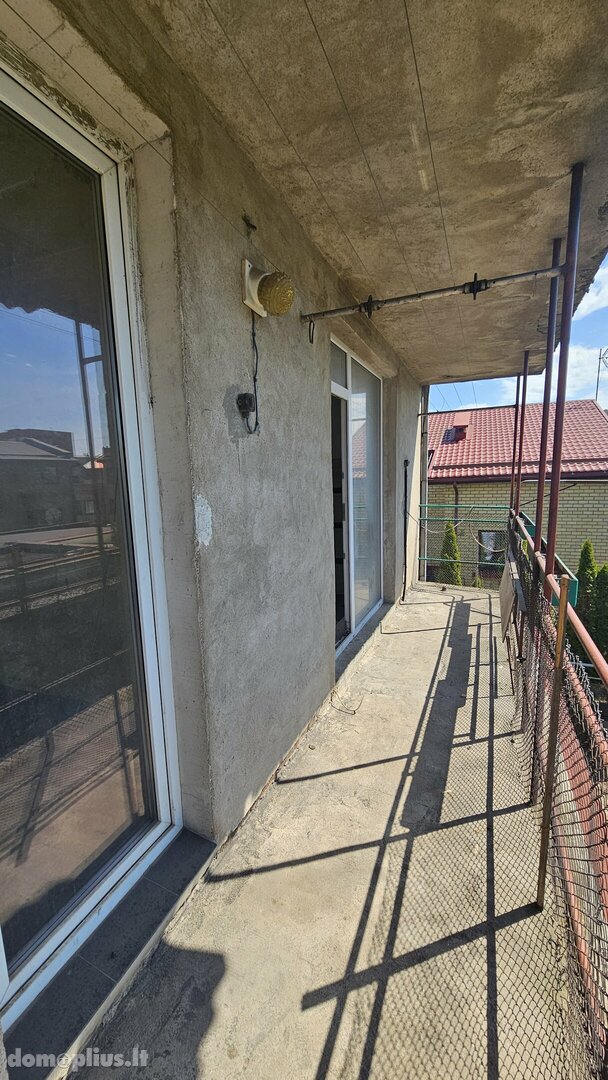 Parduodamas 3 kambarių butas Kaune, Žaliakalnyje, Žeimenos g.