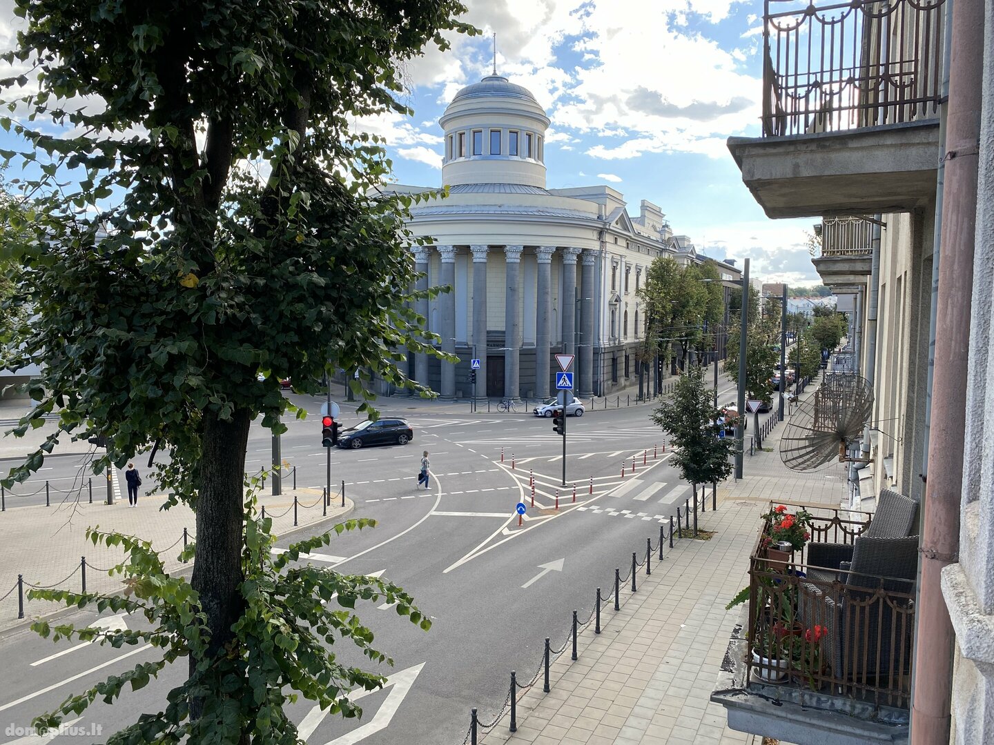 Сдаю 3 комнатную квартиру Kaune, Naujamiestyje, E. Ožeškienės g.