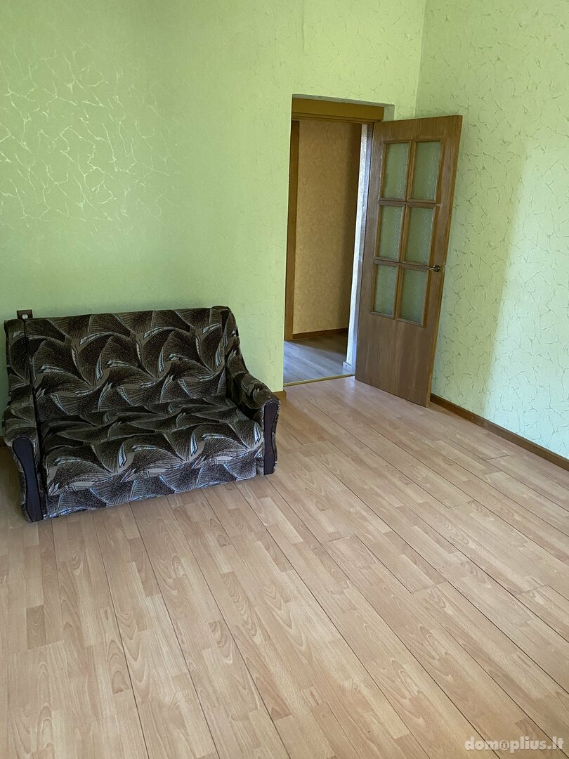 Сдаю 3 комнатную квартиру Kaune, Naujamiestyje, E. Ožeškienės g.