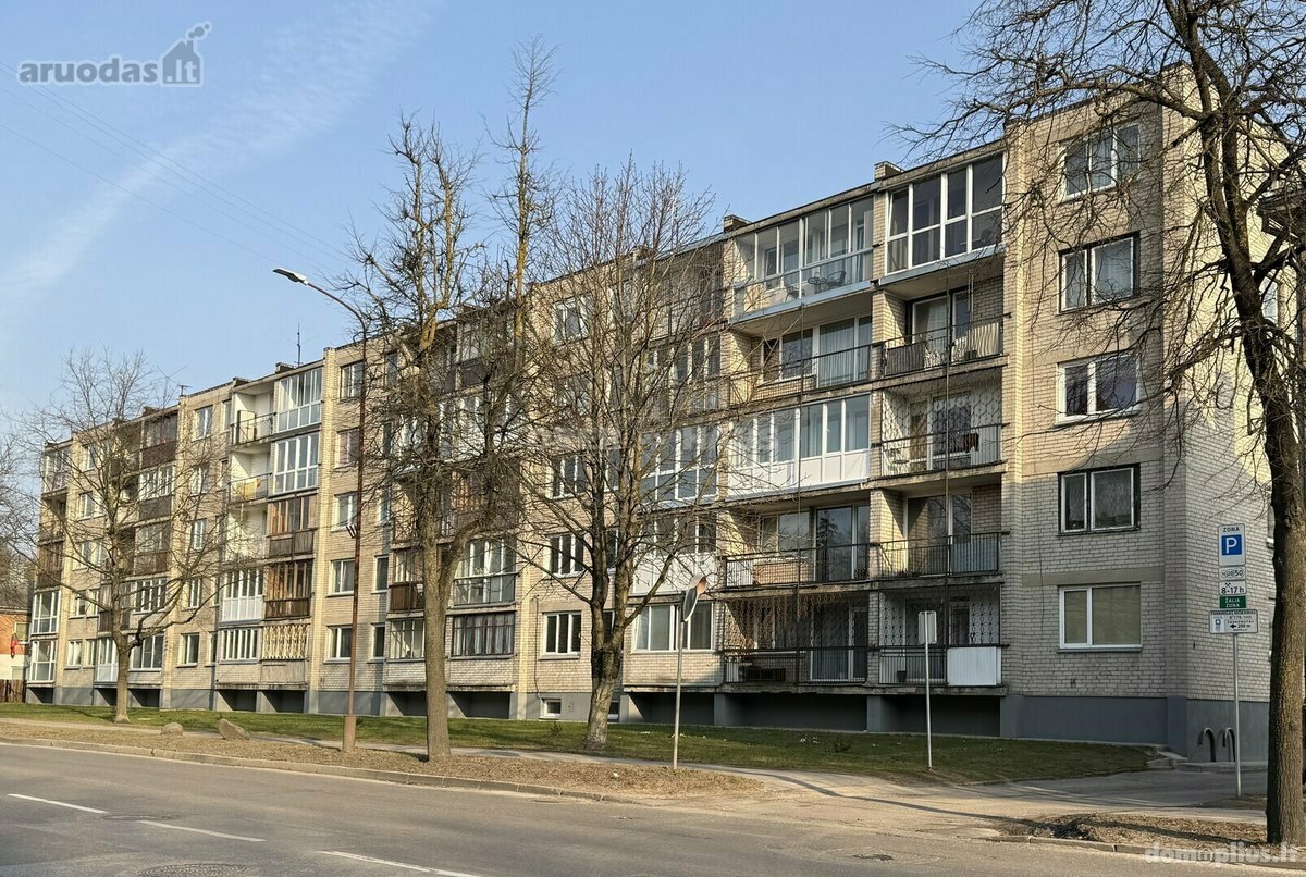 3 kambarių buto nuoma Šiauliuose, Centre, Žemaitės g.
