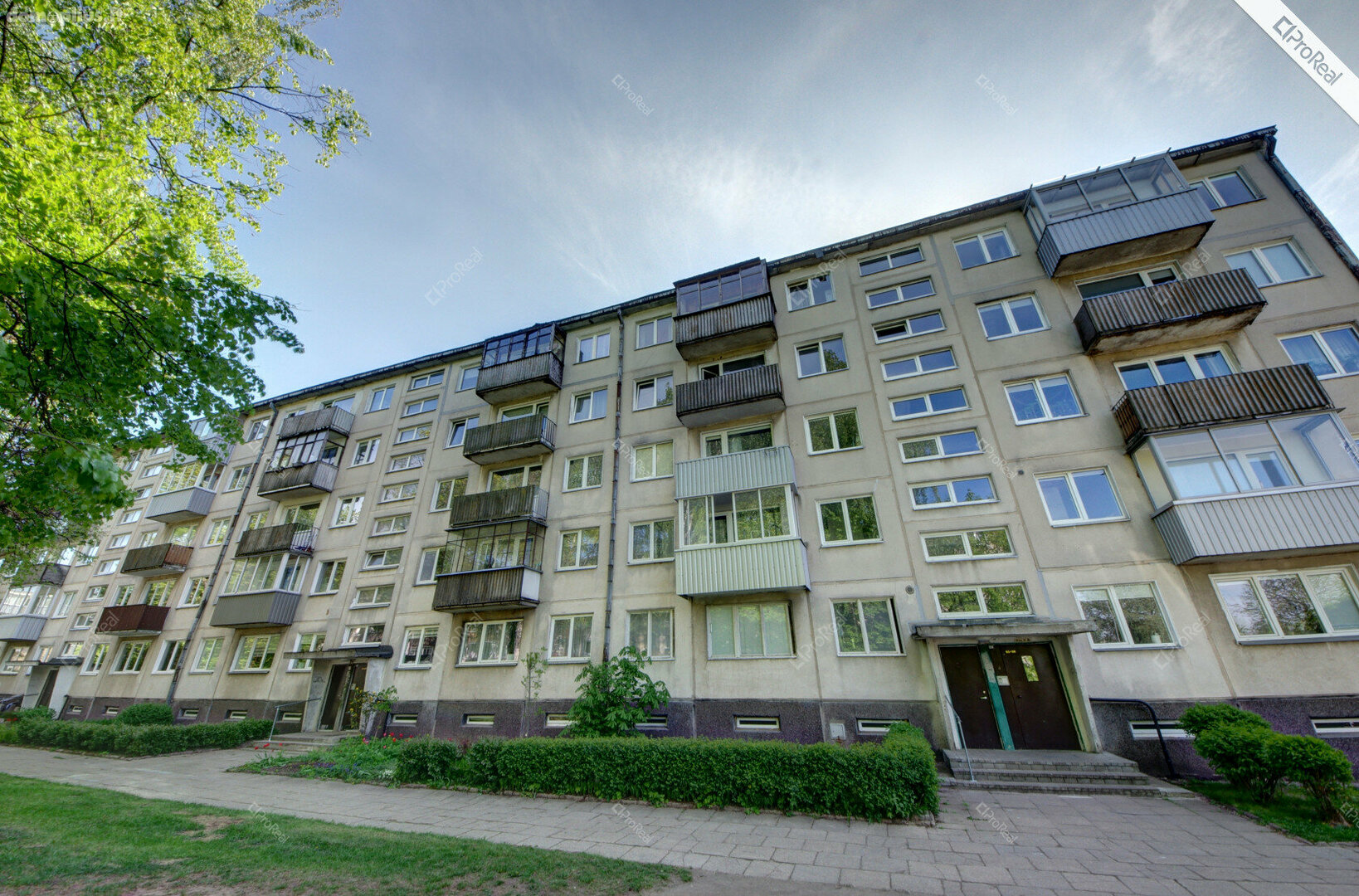 Parduodamas 2 kambarių butas Vilniuje, Šnipiškėse, Verkių g.