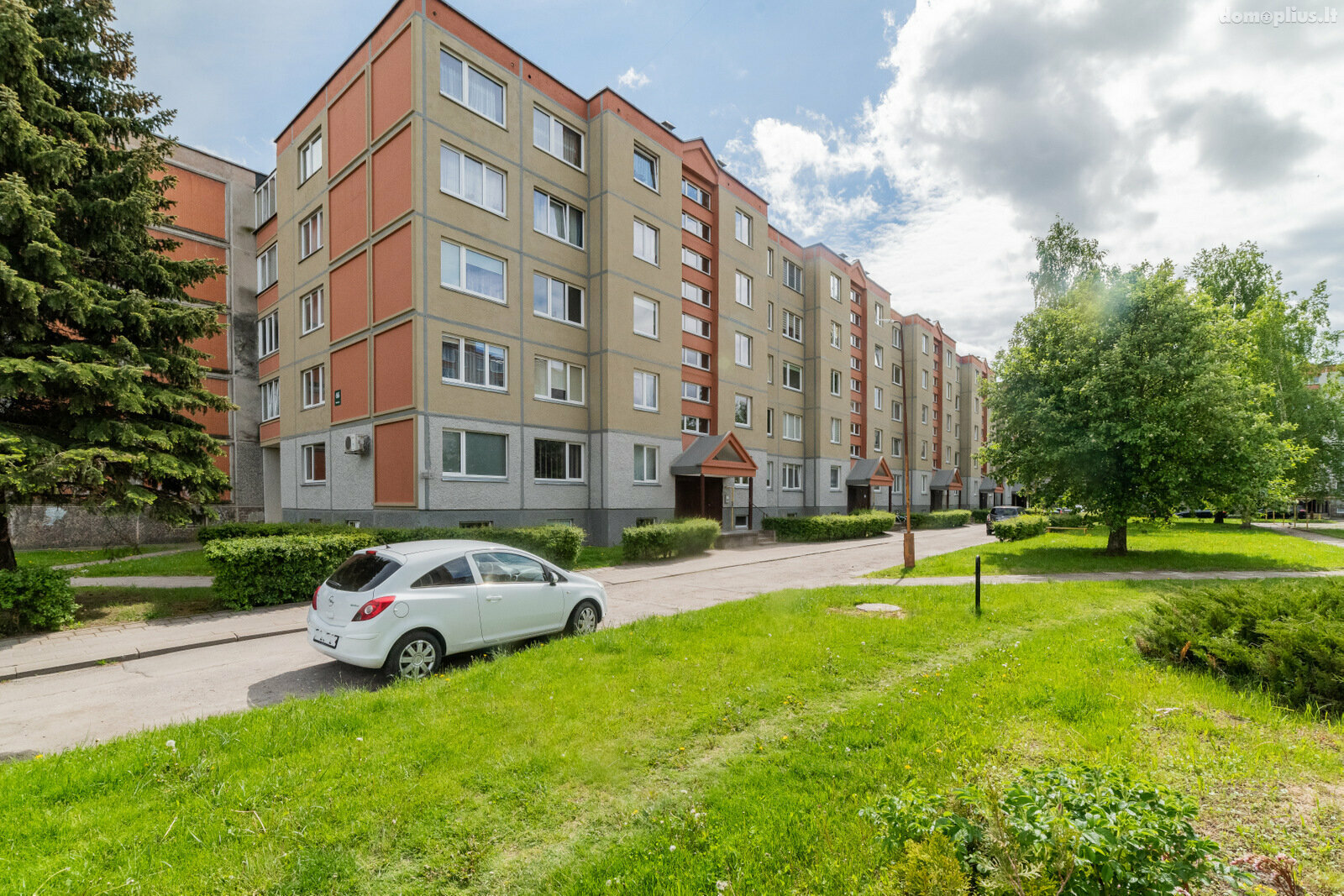 Parduodamas 3 kambarių butas Šiauliuose, Gytaruose, Gegužių g.