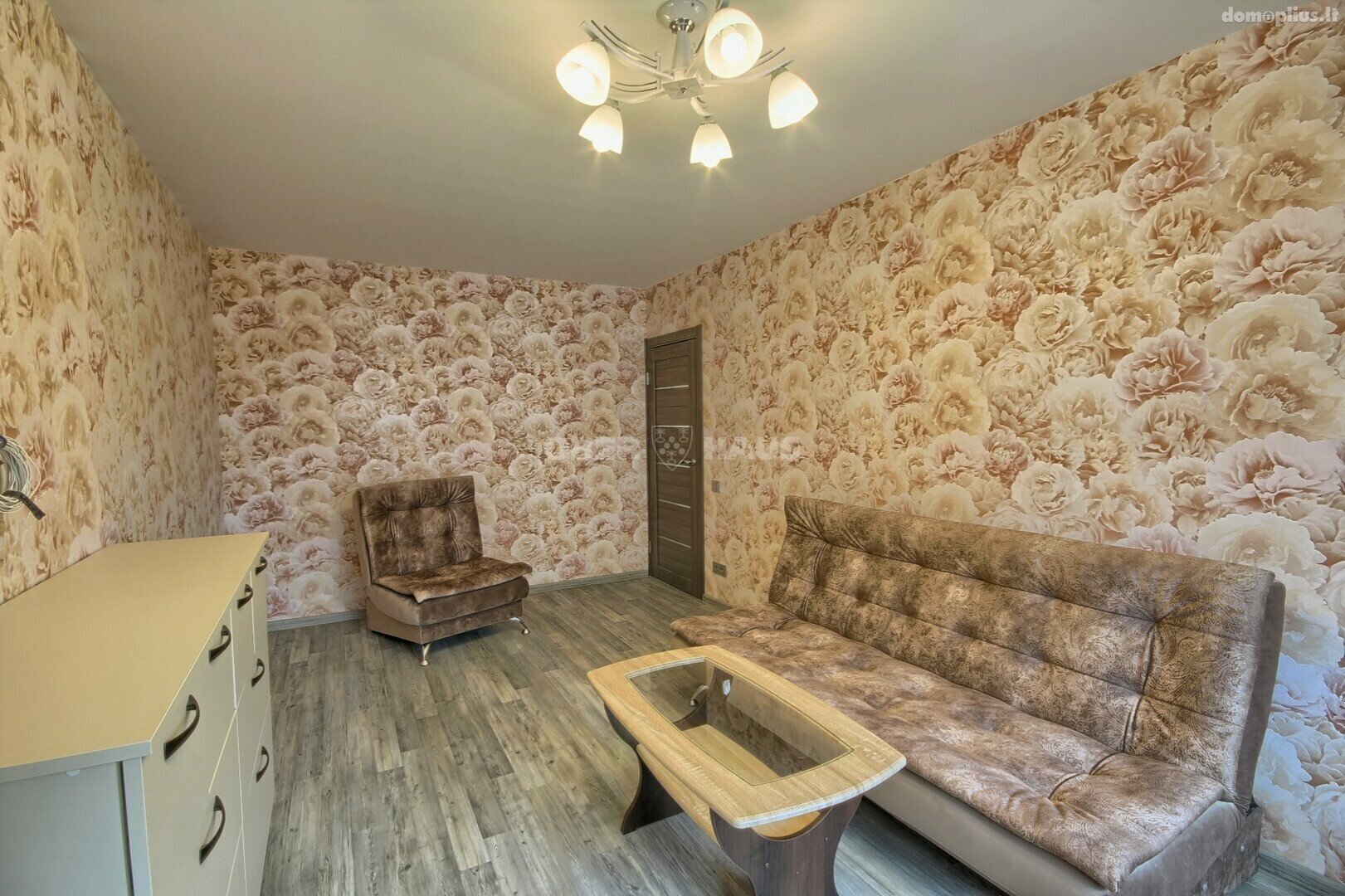 Продается 3 комнатная квартира Šiauliuose, Lieporiuose, Krymo g.