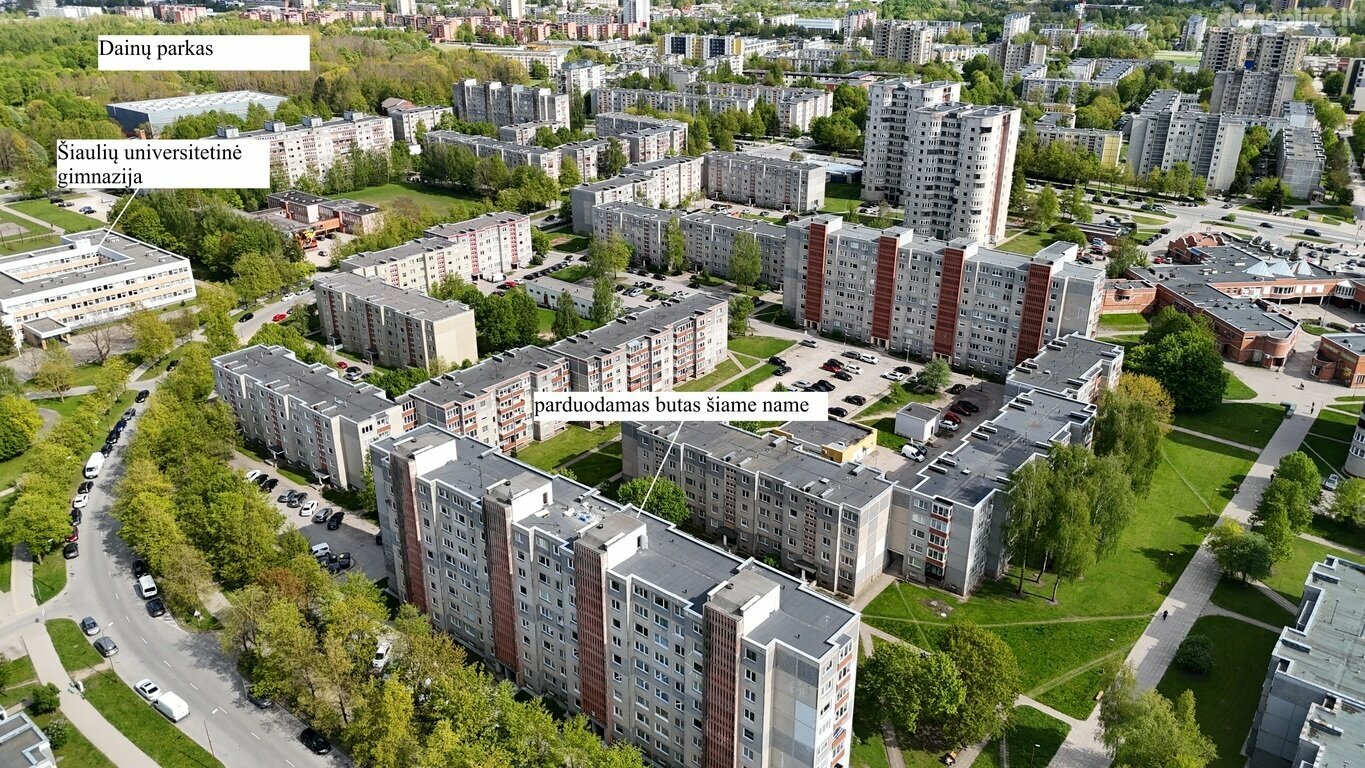 Parduodamas 4 kambarių butas Šiauliuose, Dainiuose, Dainų g.
