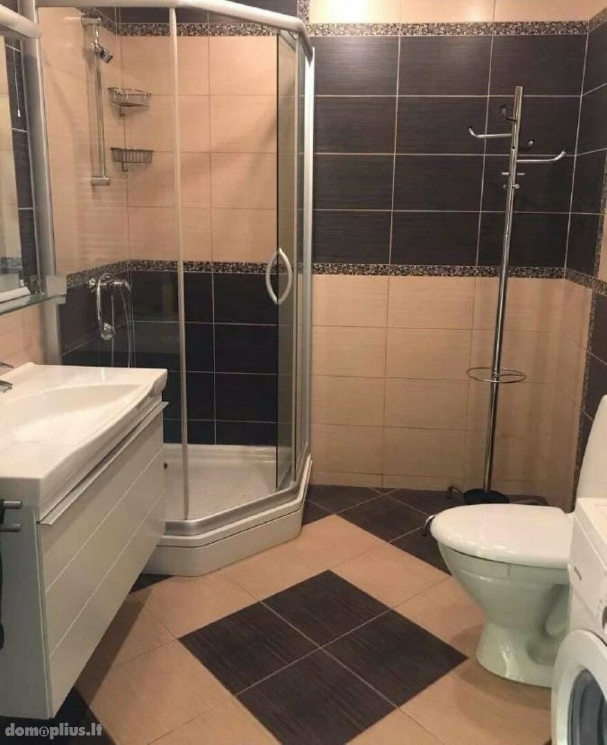 Продается 2 комнатная квартира Klaipėdoje, Vėtrungėje, Birutės g.
