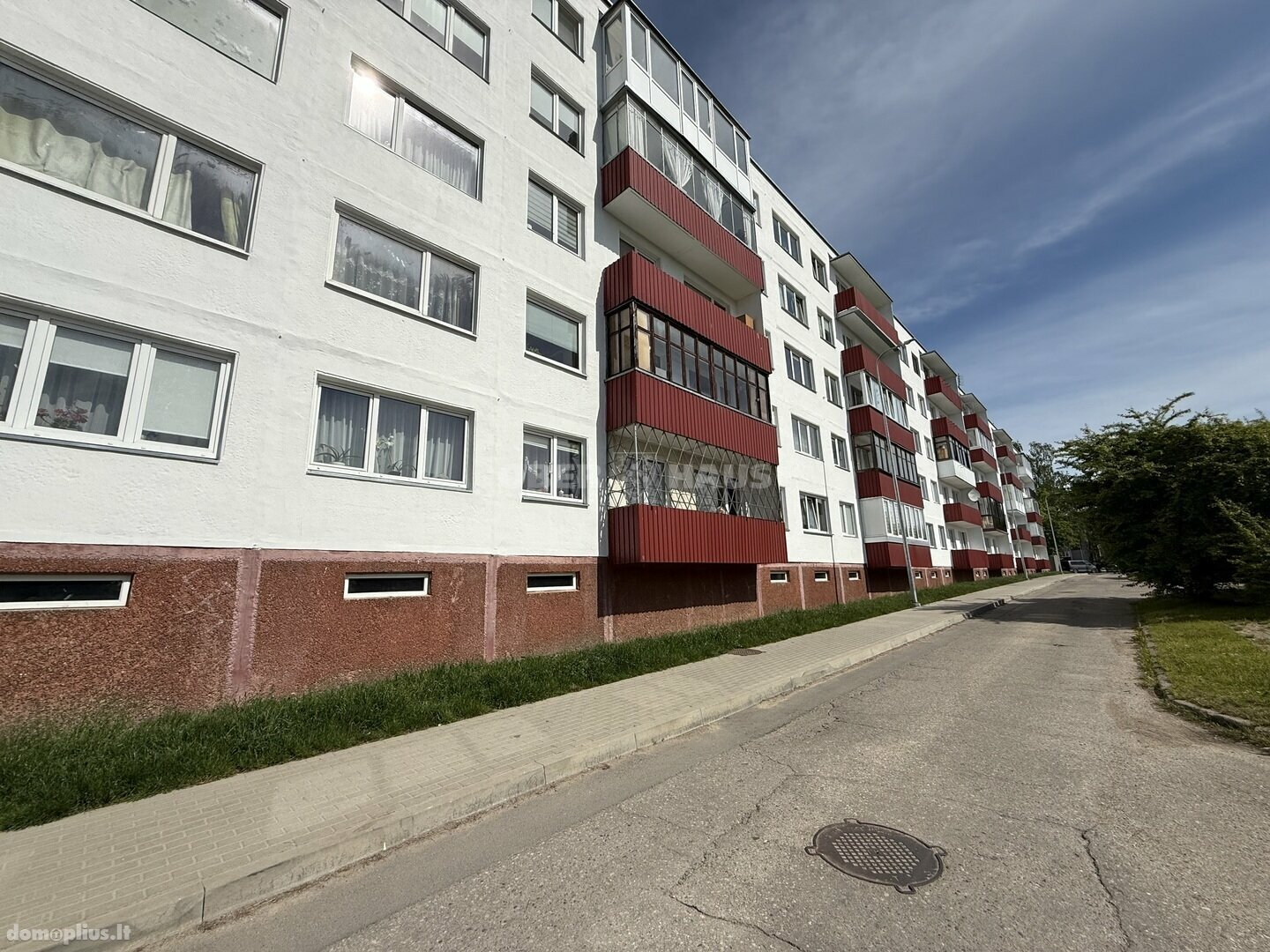 Parduodamas 2 kambarių butas Šiauliuose, Lieporiuose, Naujo Ryto tak.