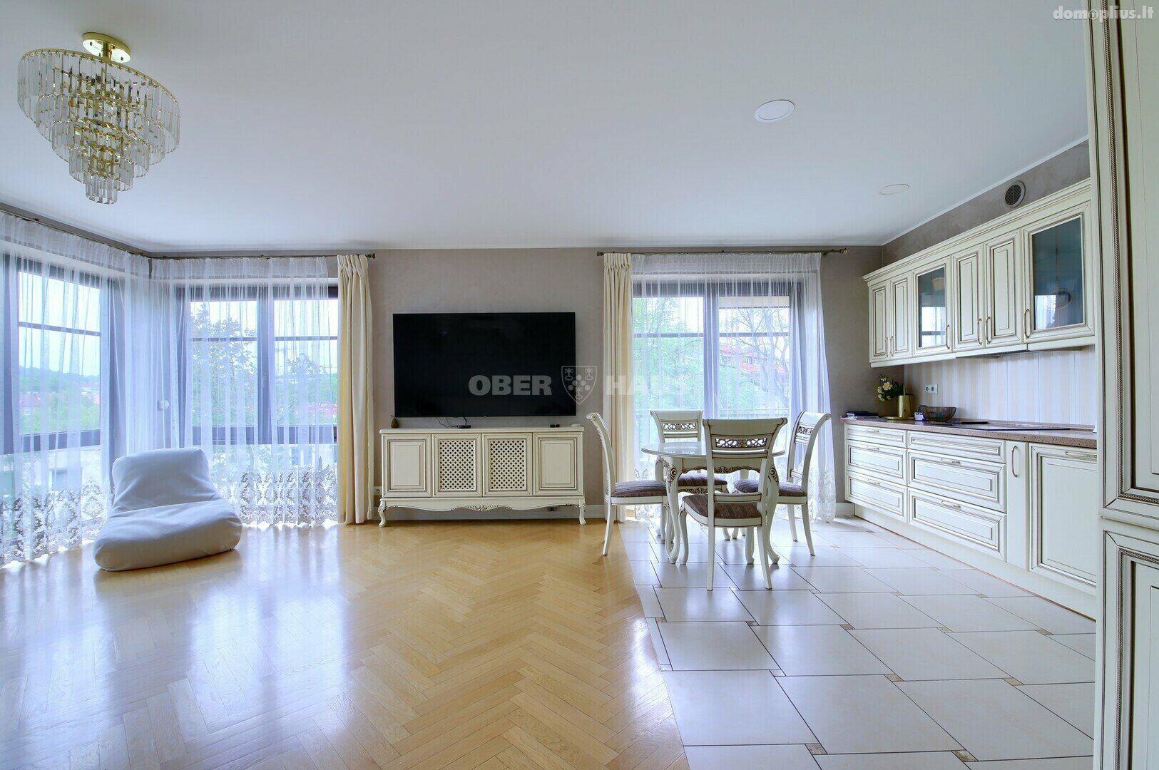 4 rooms apartment for sell Vilniuje, Senamiestyje, Šaltinių g.