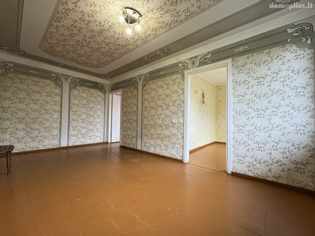 Parduodamas 4 kambarių butas Šiauliuose, Lieporiuose, Lieporių g.