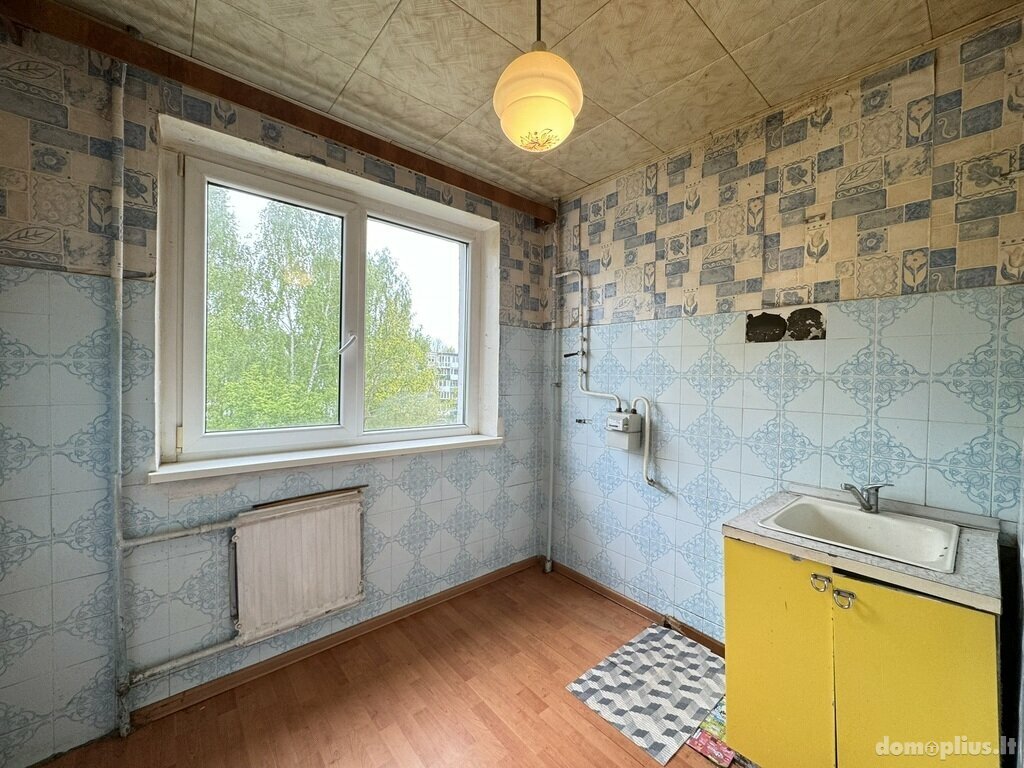 Parduodamas 4 kambarių butas Šiauliuose, Lieporiuose, Lieporių g.