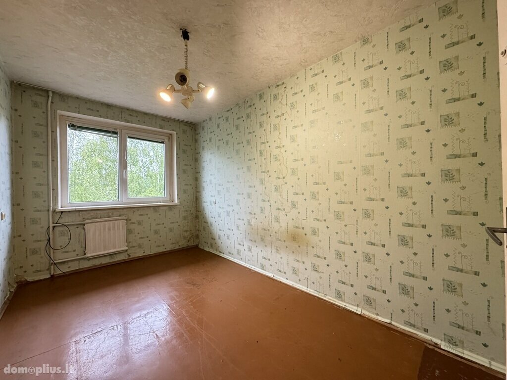 Parduodamas 4 kambarių butas Šiauliuose, Lieporiuose, Lieporių g.