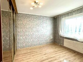 Parduodamas 4 kambarių butas Klaipėdoje, Bandužiuose, Vaidaugų g.