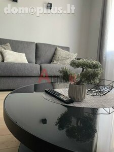 Parduodamas 2 kambarių butas Klaipėdoje, Senamiestyje, Jono g.